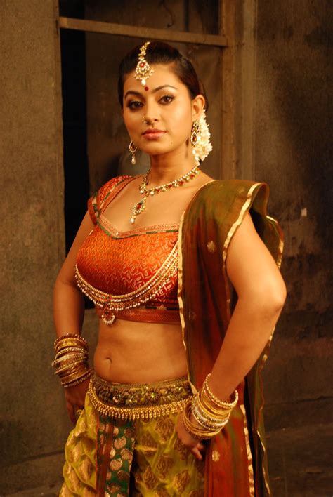tamil actress gorgeous sneha beautiful hot stills ponnar shankar ~ new stills photos gallery