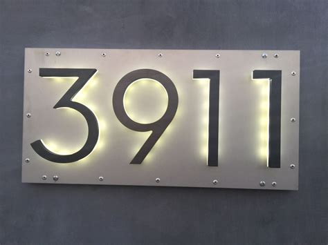 modern house numbers  light