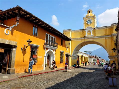 antigua guatemala es uno de los mejores pueblos  ciudades de la epoca