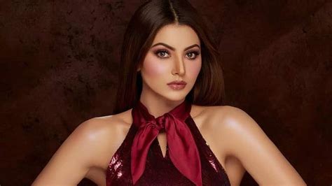 urvashi rautela stuns in jewellery costing rs 35 lakh by top brands