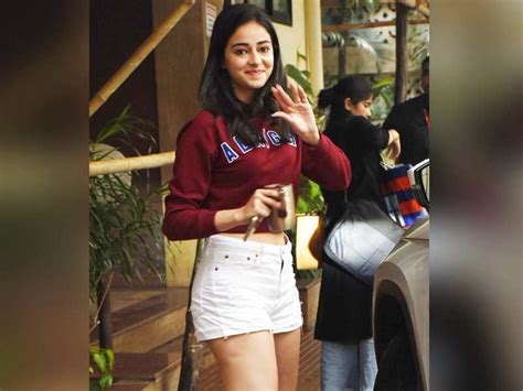 ananya panday on staying real and being focused i don t want to set