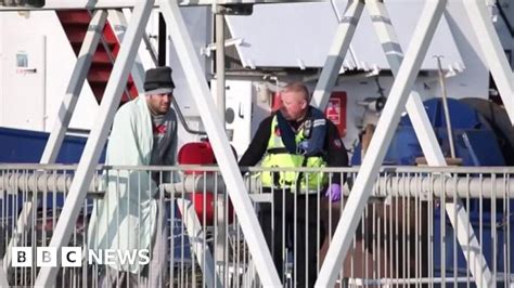 More Migrants Have Arrived In Dover By Small Boat Bbc News