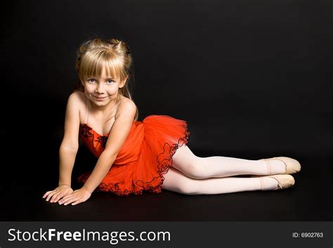 Tiny Ballerina Free Stock Images And Photos 6902763 Cloudyx Girl Pics