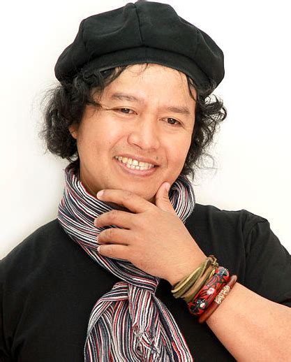 bigrafi andrea hirata novelis indonesia biografi tokoh ternama