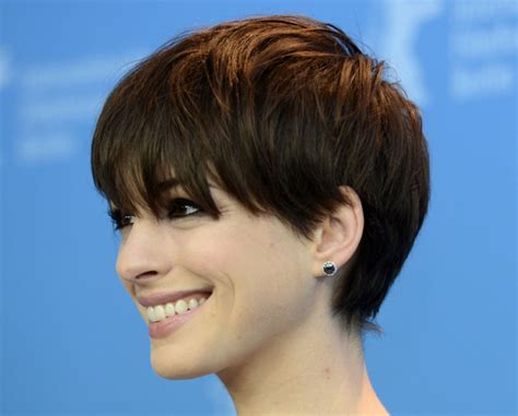 anne hathaway has the best bangs i ve seen in a long time glamour