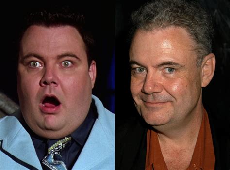 Glenn Shadix From Beetlejuice Turns 30 See The Cast Then And Now E News