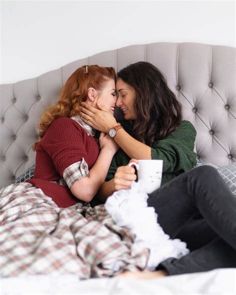 Pin By Cb On Lesbi Love Cute Lesbian Couples Lesbians Kissing Girls