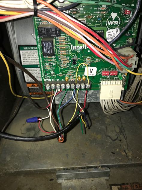 wiring  trane xv   honeywell rth thermostat  bought   minutes