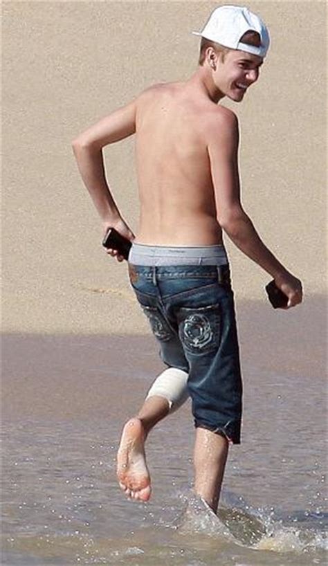 justin bieber shirtless at beach fit males shirtless and naked