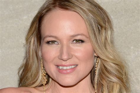 singer songwriter jewel dishes   memoir reality show wtop