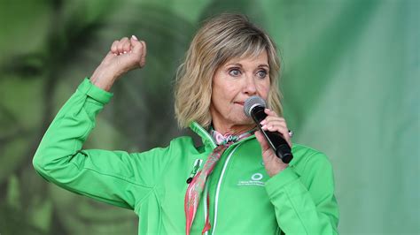 Olivia Newton John Releases New Song With Daughter Chloe
