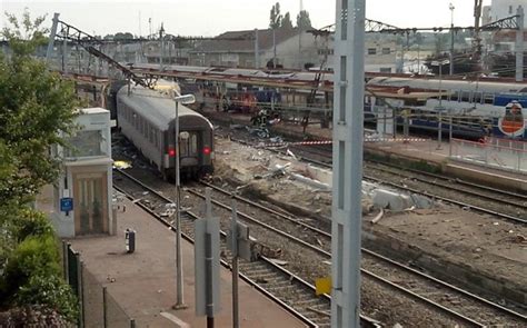 paris train crash witnesses   images  war telegraph