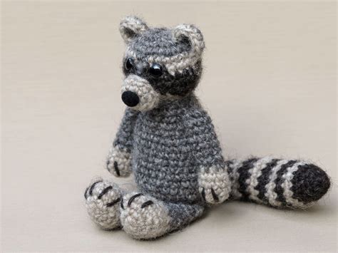wasby crochet raccoon pattern