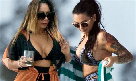 Snooki And Jwoww Slip Into Skimpy Bikinis For Jersey Shore Daily Mail