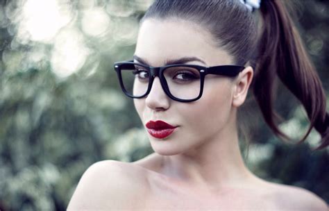 4586614 Face Women With Glasses Model Redhead Looking Away