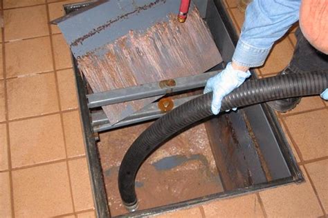 biggest reasons  clean  grease trap lyttle companies