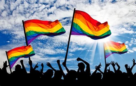 Imágenes De La Bandera Símbolo Del Orgullo Gay Con Frases