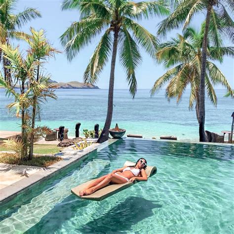 resorts  fiji   girls vacay popsugar australia