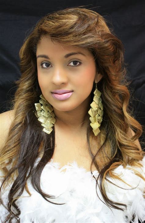This Is Very Cute And Chic Hair Styles Hair Color Dominican Women