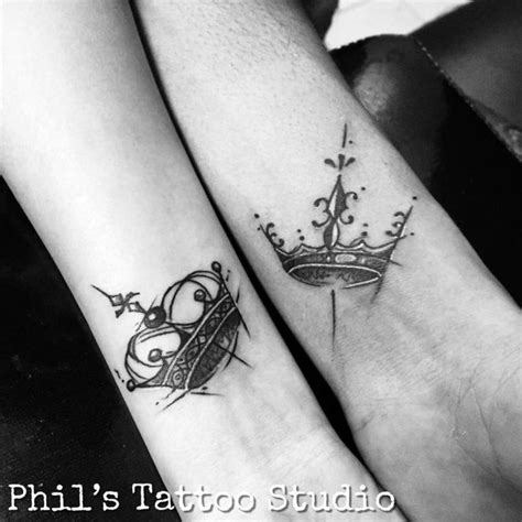 Chic Crown Couple Wrist Tattoos Tattoos For Lovers Matching Couple