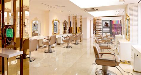 top  celebrity beauty salons   world    visit