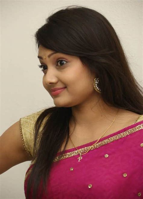 telugu actress priyanka sexy stills in pink saree south indian actress