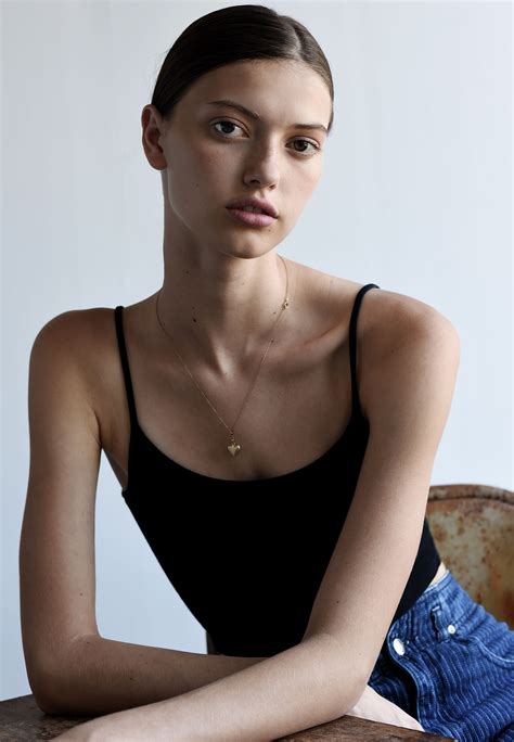 Valerie Scherzinger Model Superbe Connecting Fashion Talents