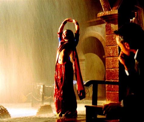 pix the top 25 sari moments in bollywood movies