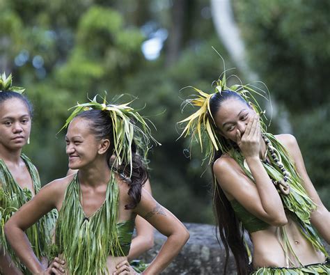 people  culture  tahiti travel