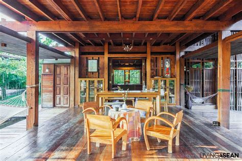 wooden thai house   lanna tradition living asean