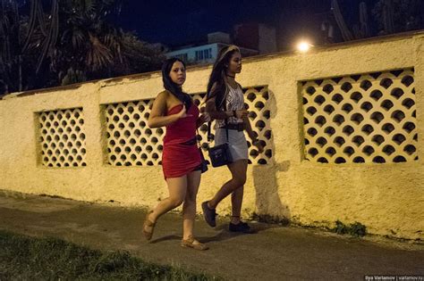 【画像】キューバにセ クスしに行ってきたので売春婦たちを