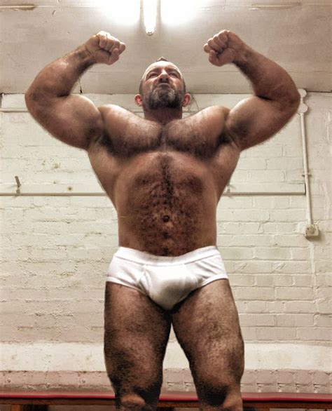 sex emotions musclebears hairy men muscle men muscle