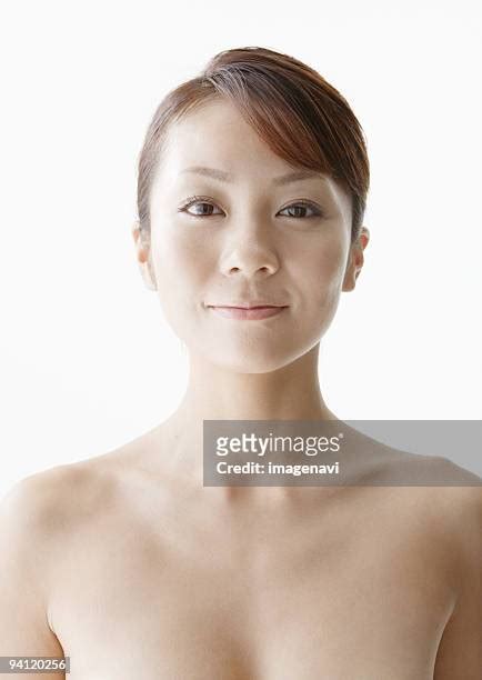 日本人、女性、ヌード、正面 ストックフォトと画像 Getty Images