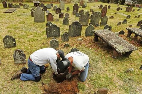 Rediscovering History At Graveyard In New London
