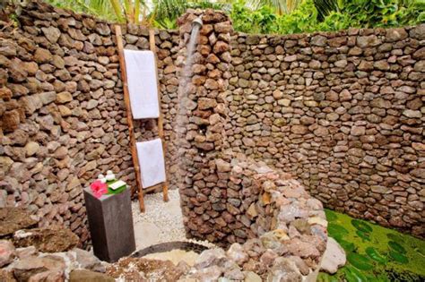 epitome of luxury 30 refreshing outdoor showers con