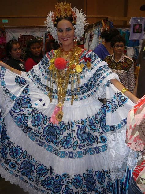 Traje Típico De Panamá