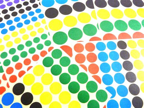 coloured circular stickers circle  colour sticky labels  sizes