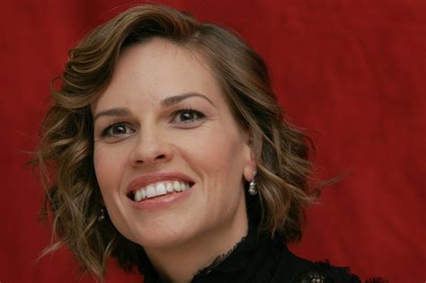 celebrity hilary swank  pictures wallpapers
