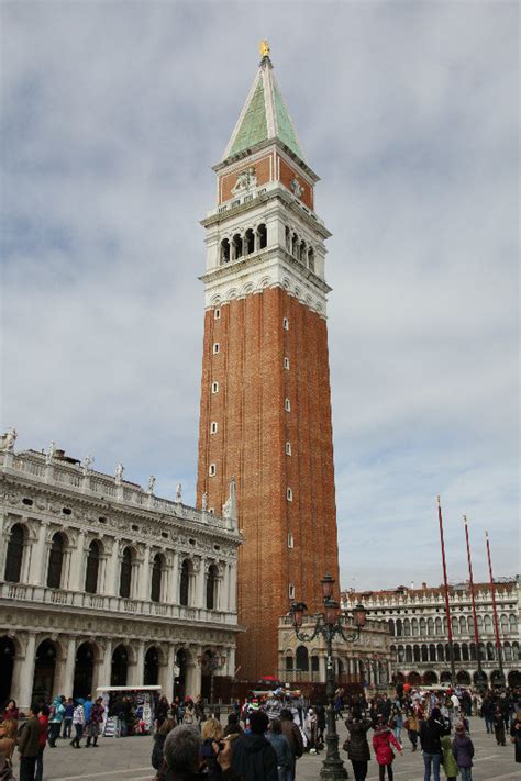 campanile photo