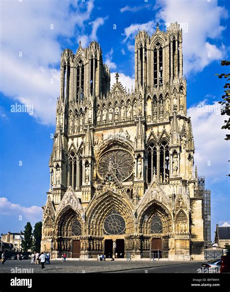 gotische kathedrale notre dame aus dem  jahrhundert reims marne