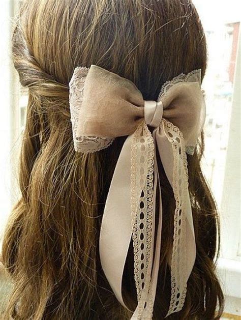 32 Adorable Hairstyles With Bows Girly Hairstyles Bow Hairstyle