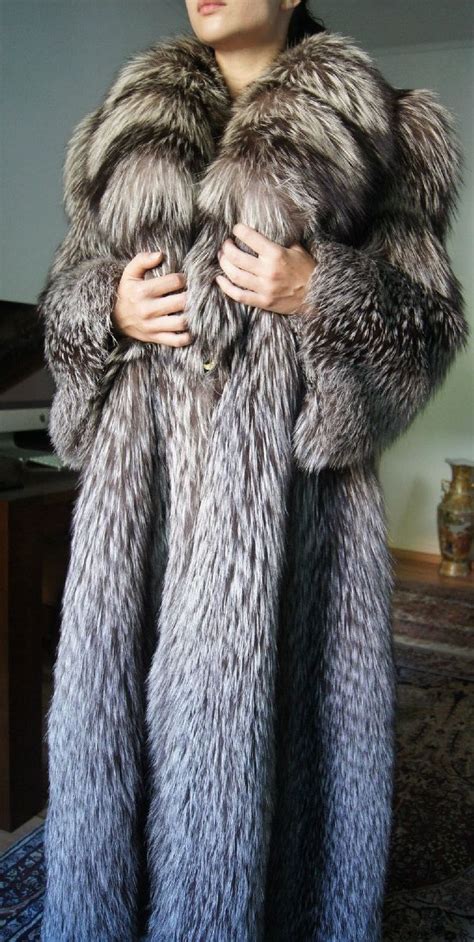 626 best images about exotic fur on pinterest foxes silver foxes and chinchilla fur coat