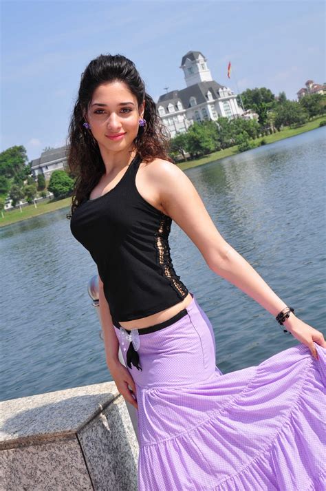 Milky White Beauty Tamanna Bhatia Putting Her Super Sexy