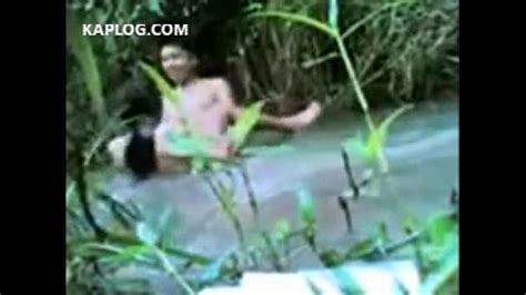 sex in the river xvideos