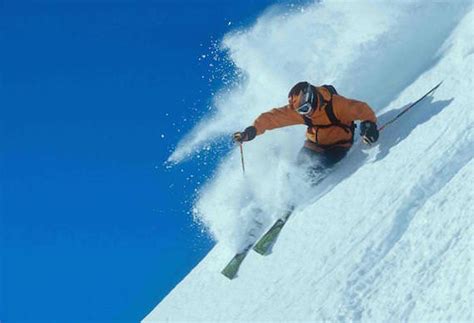 How To Ski Powder 10 Tips Skiing Powder Vs Groomed What All Skiers