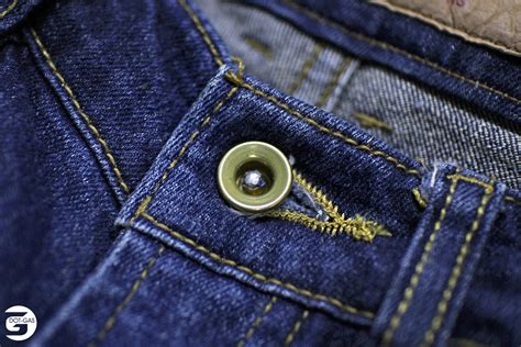 branded designer denim jeans top fly buttons dot gas