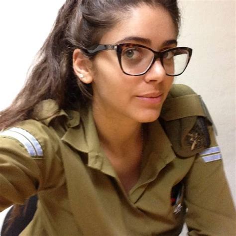 israeli army girls that are real beauties in uniform 31