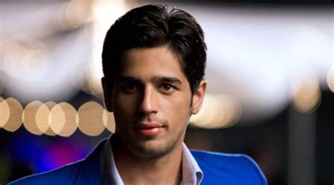 A Gentleman Actor Sidharth Malhotra Opens Up On Link Up Rumours