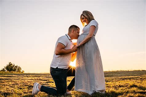 how to capture stunning maternity photos a guide for photographers 6