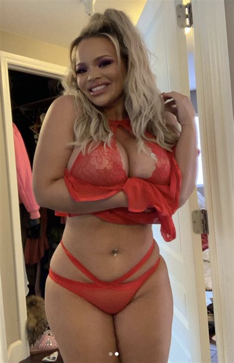 Trisha Paytas Oozes Sex Appeal As She Wraps Herself Up In